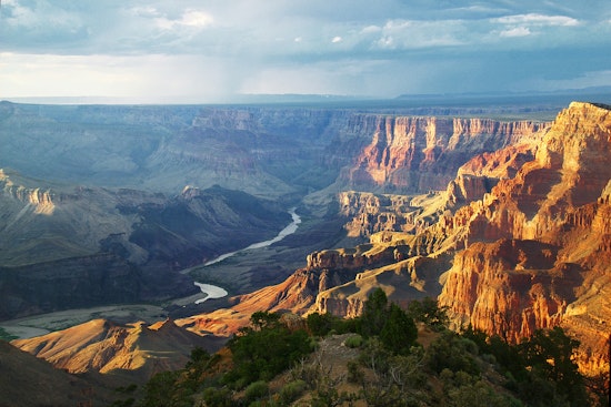Olympia Hiker Dies on Grand Canyon Rim-to-Rim Trek, National Park Service Stresses Safety Amid High Temperatures