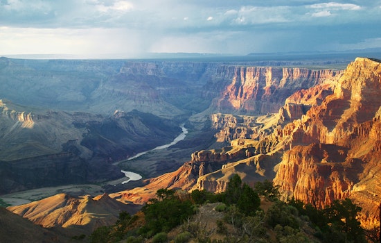 Olympia Hiker Dies on Grand Canyon Rim-to-Rim Trek, National Park Service Stresses Safety Amid High Temperatures