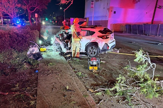 One Dead, Four Injured After Car Crashes into Tree on Arrow Boulevard