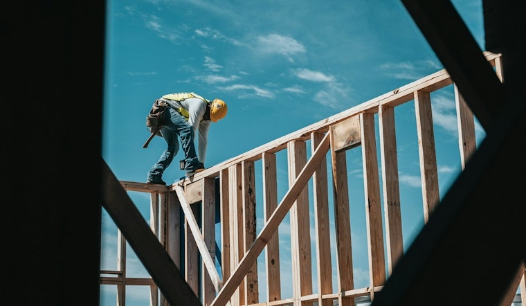Oregon House Passes Bill Empowering Construction Workers to Sue for Unpaid Wages