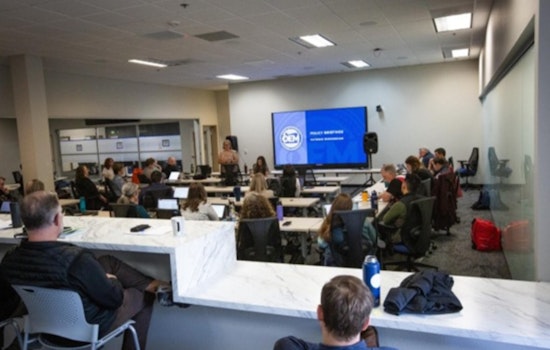 Oregon Officials Unite for Wildfire Preparedness and Strategy Session at State Emergency Coordination Center