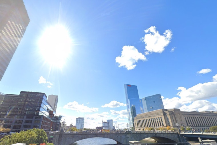 Philadelphia's Spring Forecast, Sunshine and Showers with Thunderstorms on the Horizon