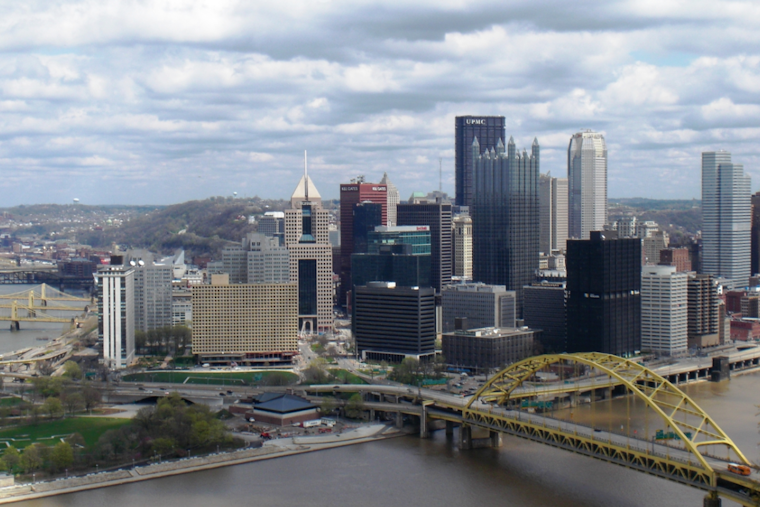 Pittsburgh Braces for Unsettled Weather: Thunderstorms and Clear Spells in Forecast