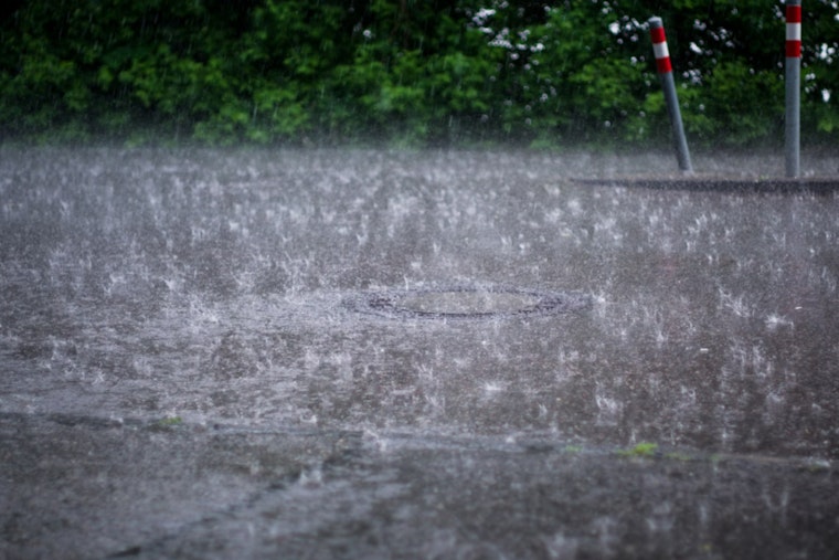 Raleigh Braces for Showers and Thunderstorms, NWS Advises Caution Amid Unsettled Weather