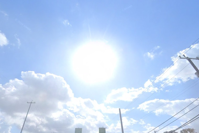 San Antonio Braces for Unseasonal Showers Followed by a Flare-up of Sweltering Weekday Heat