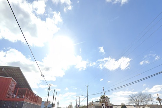 San Antonio's Weekly Weather Dance, Sunny Days, Thunderstorms, and Gusts in the Mix