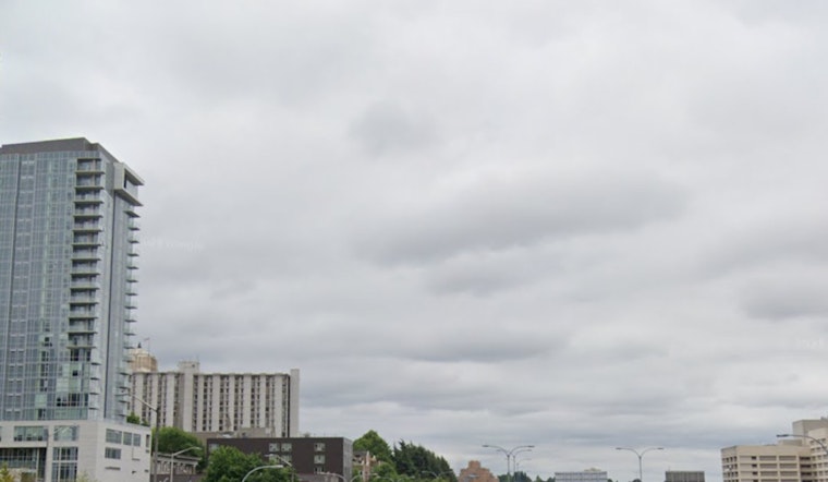 Seattle Embraces Classic Cloudy Skies and Mild Showers for the Coming Week