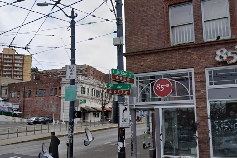 Seattle Police Investigate Double Stabbing in Chinatown-International District, Suspect at Large