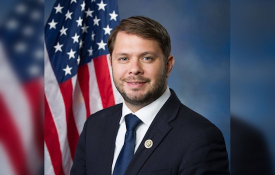 Senator Gallego Endorses Bill Aimed at Extending Social Security and Medicare Solvency