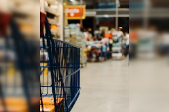 Trump's White House Takes Victory Lap As Inflation Slows in Wake of Tariffs; Some Grocery and Gas Prices to 4-Year Low