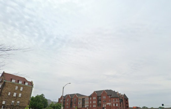 St. Louis Weather Update, Showers Today, Thunderstorms Midweek with Sunny Weekend Forecast