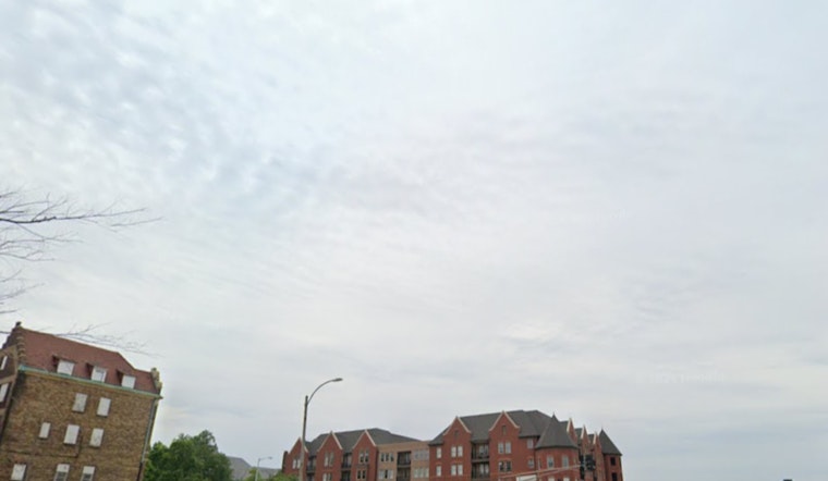 St. Louis Weather Update, Showers Today, Thunderstorms Midweek with Sunny Weekend Forecast