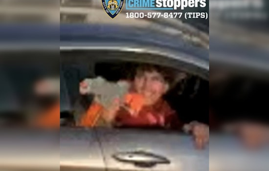 Staten Island Mother Holding Infant Struck by Pellet Gun as NYPD Searches for Suspect in Orange Jacket