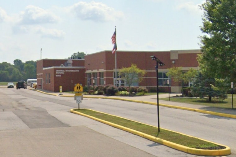 Students Hospitalized, Investigation Underway After Suspected Drug Paraphernalia Found at Licking County School