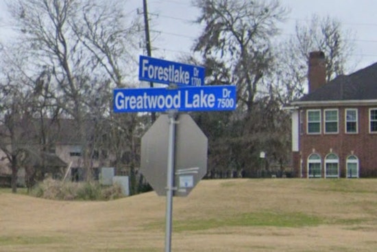Sugar Land Police-Involved Shooting, Man Hospitalized After Gunfire Incident on Golf Course
