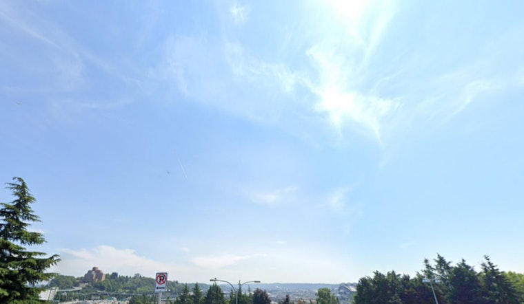 Sunny Days with Chance of Showers, Seattle's Mixed Weather Forecast Ahead