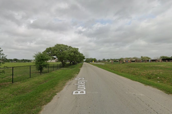 Suspect in Ballistic Vest Shot by Houston Police After Alleged Exchange of Gunfire Near Schools