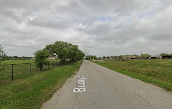 Suspect in Ballistic Vest Shot by Houston Police After Alleged Exchange of Gunfire Near Schools
