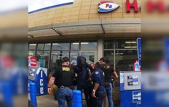Suspected 2nd Degree Murder Fugitive Apprehended by Minneapolis Police Near Target Field