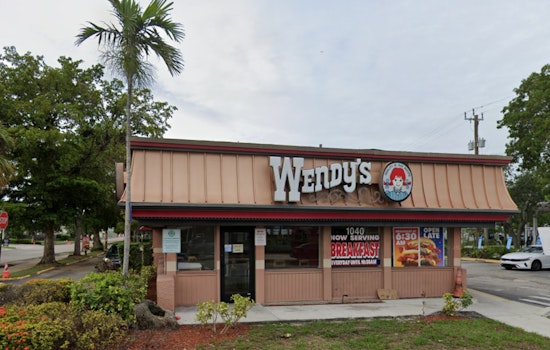 SUV Crashes Into Oakland Park Wendy's Restaurant Leaving Several With Minor Injuries