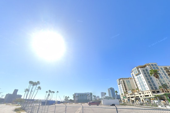 Tampa Residents to Enjoy Warm Sunshine with Chances of Afternoon Showers Ahead