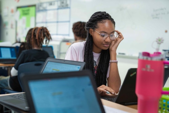Team Duval High Schools to End Day 15 Minutes Earlier in Schedule Shift, Prestigious Academies Maintain Current Timetable