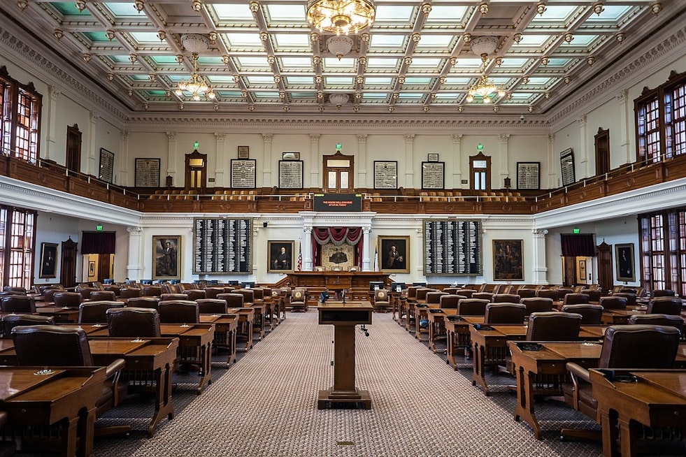 Texas House Approves Bill Mandating Air Conditioning in State Prisons to Address Health Risks