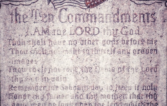 Texas Legislature Mandates Ten Commandments Display in Public Schools, Ignites Church-State Separation Debate