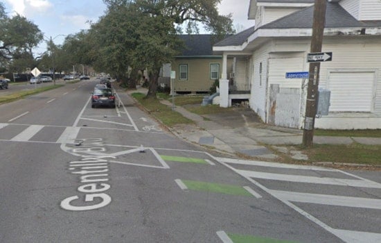 Three Injured as Vehicle Strikes Pedestrians Near New Orleans Jazz Fest Entrance