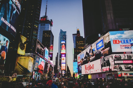 Times Square Safety Debates Intensify Amid Surging Complaints and Violence Incidents