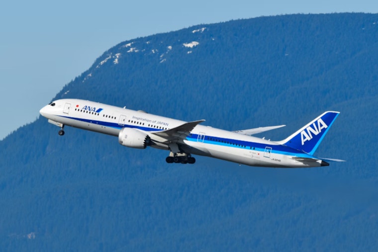 Tokyo-Houston Flight Diverted to Seattle After Passenger Attempts to Open Exit Door Mid-Air