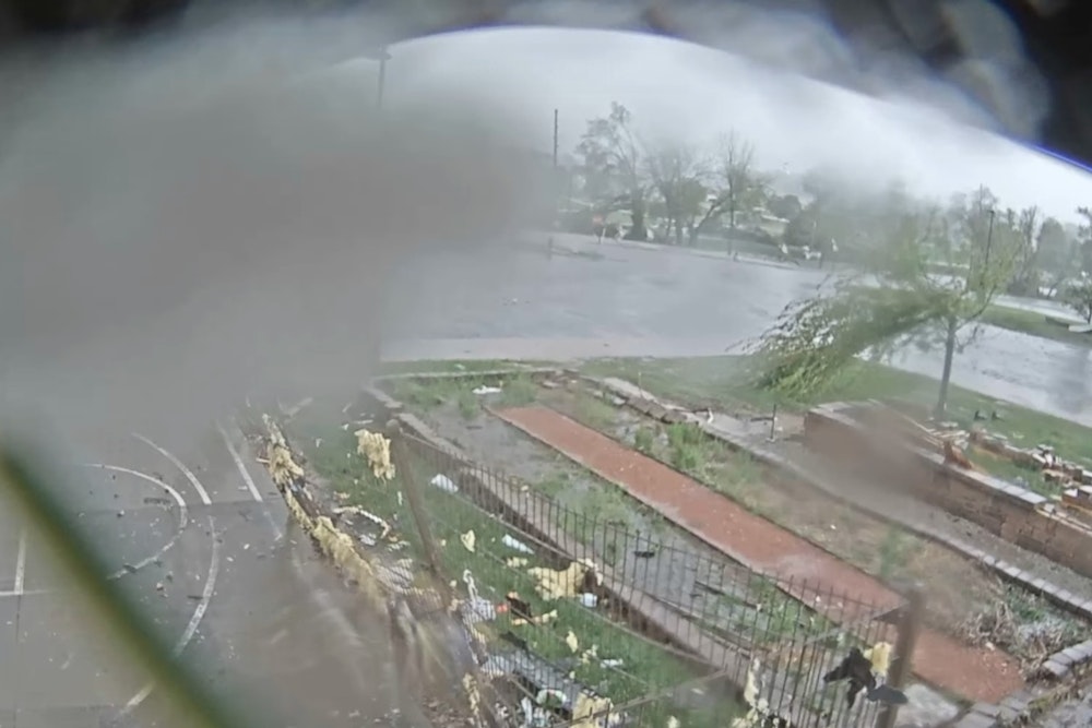 Tornado Ravages Dodge County as Juneau and Mayville Suffer Major Damage and Widespread Power Outages