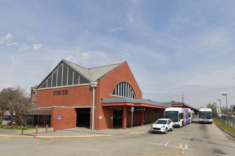 Two Injured in Shooting on MARTA Train Near East Point Station, Police Launch Manhunt