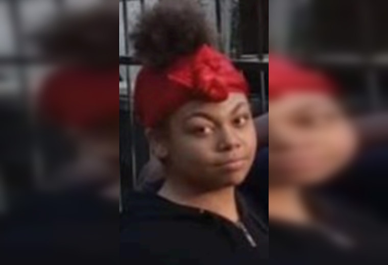 Urgent Search Underway for Missing 15-Year-Old Devondrea Crenshaw in Chicago