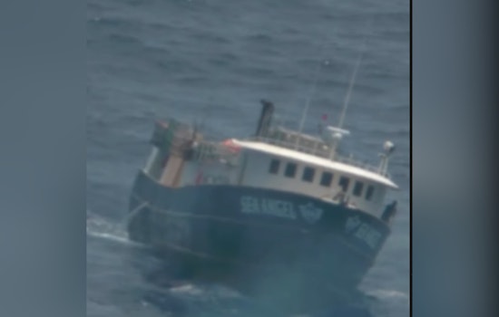 US Coast Guard Executes Precision Rescue of Ill Fisherman Off Big Island Coast