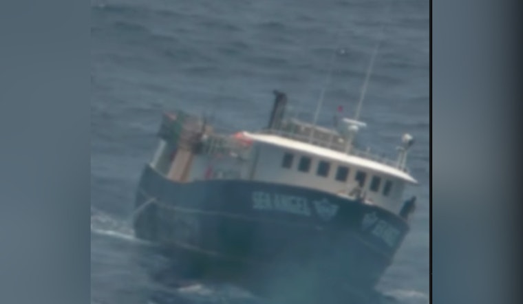 US Coast Guard Executes Precision Rescue of Ill Fisherman Off Big Island Coast