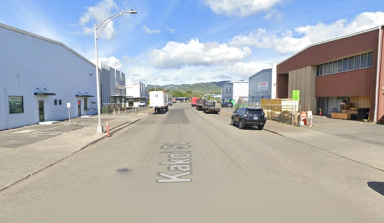 Vehicle Blaze Extinguished in Mapunapuna, Honolulu, No Injuries Reported as Fire Department Investigates Cause
