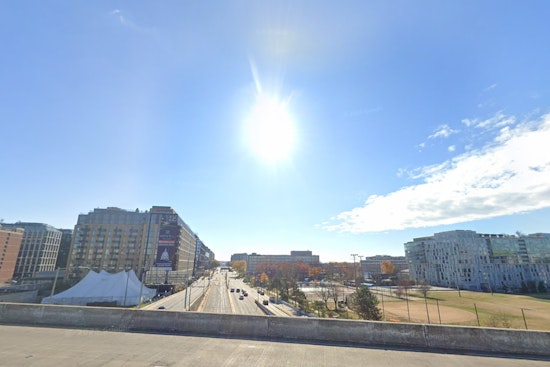 Washington D.C. Embraces Mild Temperatures and Intermittent Showers in Upcoming Weather Forecast