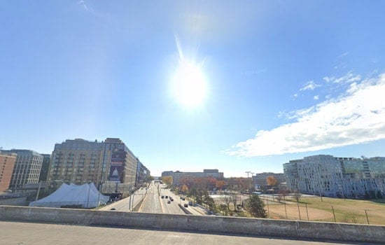 Washington D.C. Embraces Mild Temperatures and Intermittent Showers in Upcoming Weather Forecast
