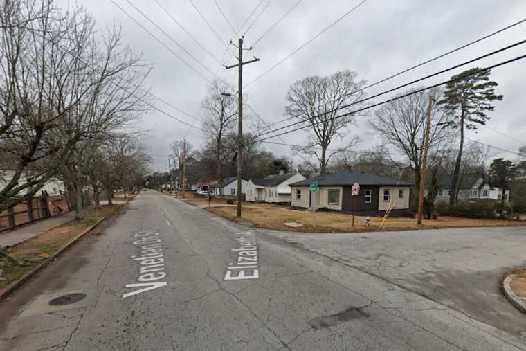 Woman Stabbed in Head After Altercation in Southwest Atlanta, Police Investigating