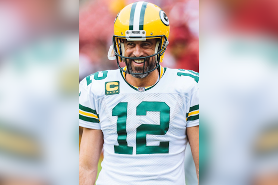 Aaron Rodgers Touches Down in Pittsburgh: Steelers Seal the Deal with Legendary QB