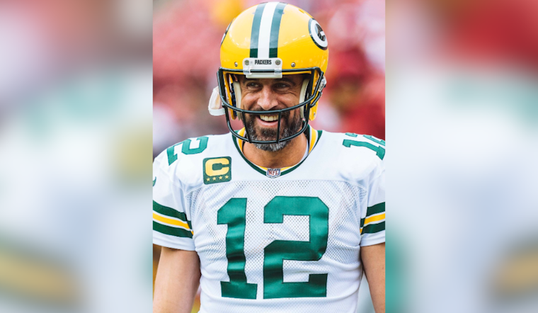 Aaron Rodgers Touches Down in Pittsburgh: Steelers Seal the Deal with Legendary QB