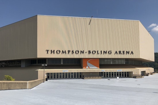 ACM's New Male Artist Zach Top to Light Up Knoxville with "Cold Beer & Country Music" Tour at Thompson-Boling Arena