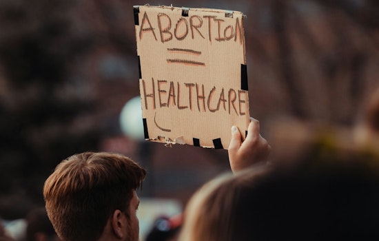 AG Mayes Joins Coalition to Uphold Emergency Abortion Access Under Federal Law Amid Political Challenges