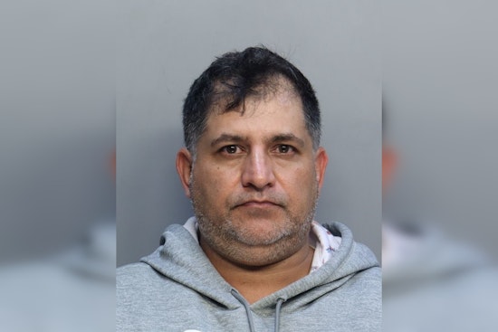 Alabama Man Charged with Trafficking Hydrocodone After 3,000 Pills Found in Luggage at Miami Airport