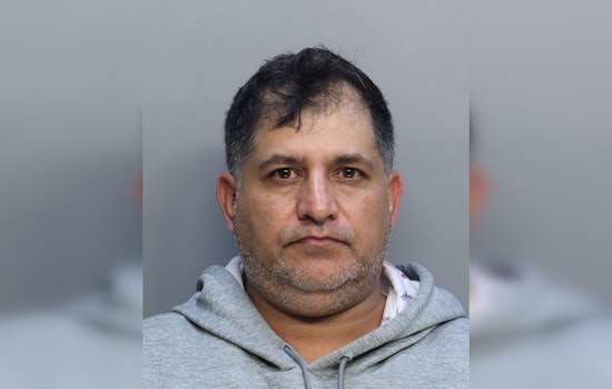 Alabama Man Charged with Trafficking Hydrocodone After 3,000 Pills Found in Luggage at Miami Airport