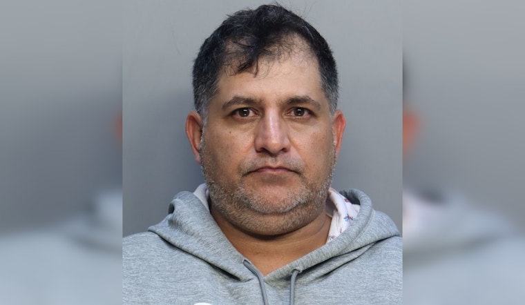 Alabama Man Charged with Trafficking Hydrocodone After 3,000 Pills Found in Luggage at Miami Airport