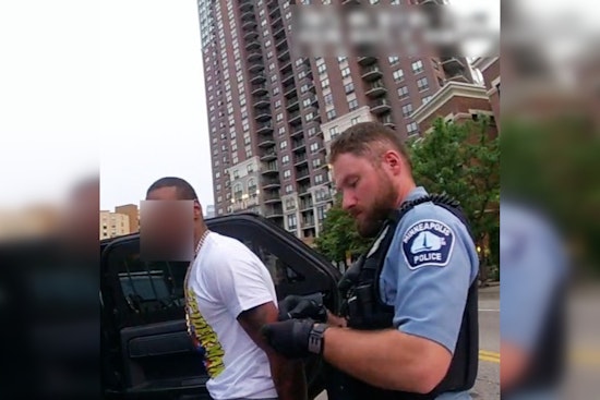 Alert Neighbor and Swift Police Response Thwart Mail Theft Spree in Minneapolis Apartment Complex