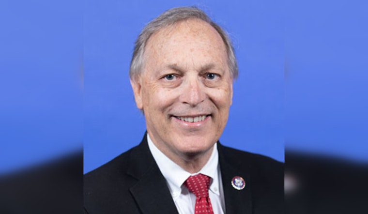Arizona's GOP Showdown as Biggs Battles Robson for Gubernatorial Nomination
