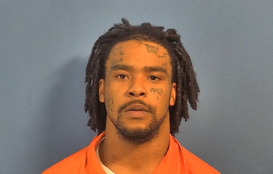 Armed Robber Willie Carter Sentenced to 25 Years for Gas Station Heist in Addison, Accomplice Anton Stephens Awaits Trial